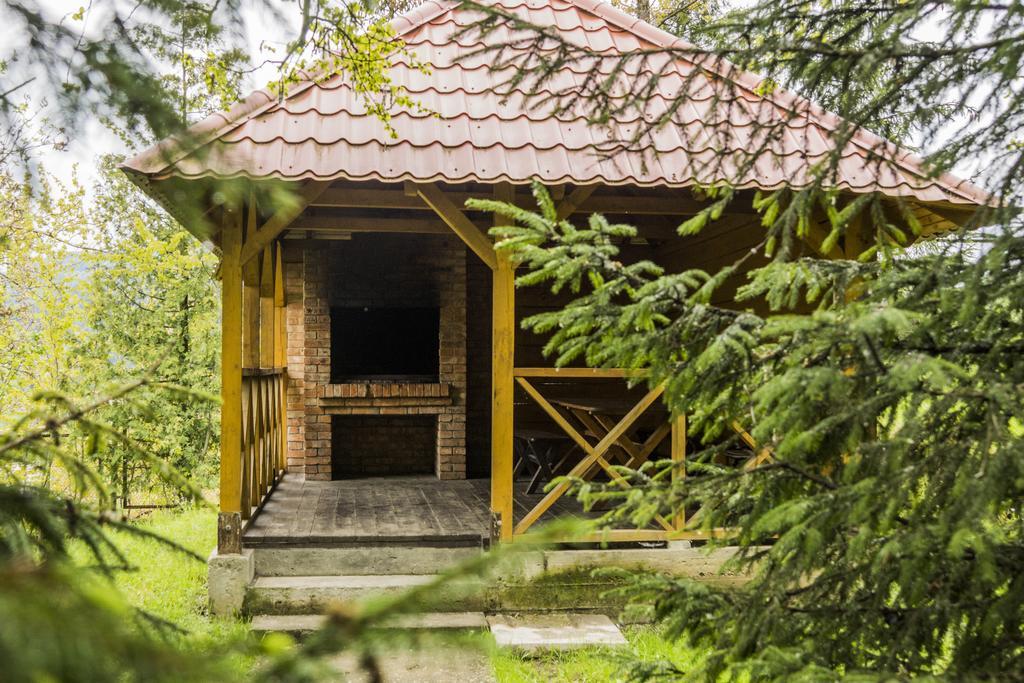 Hotel Perlyna Karpat Slawske Exterior foto